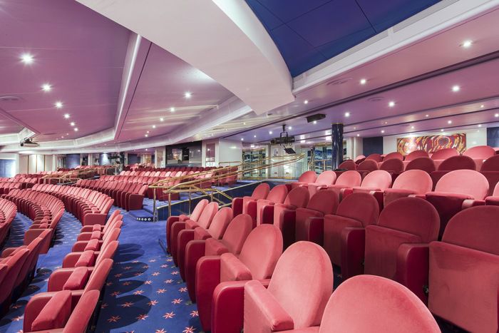 Entertainment on MSC Lirica